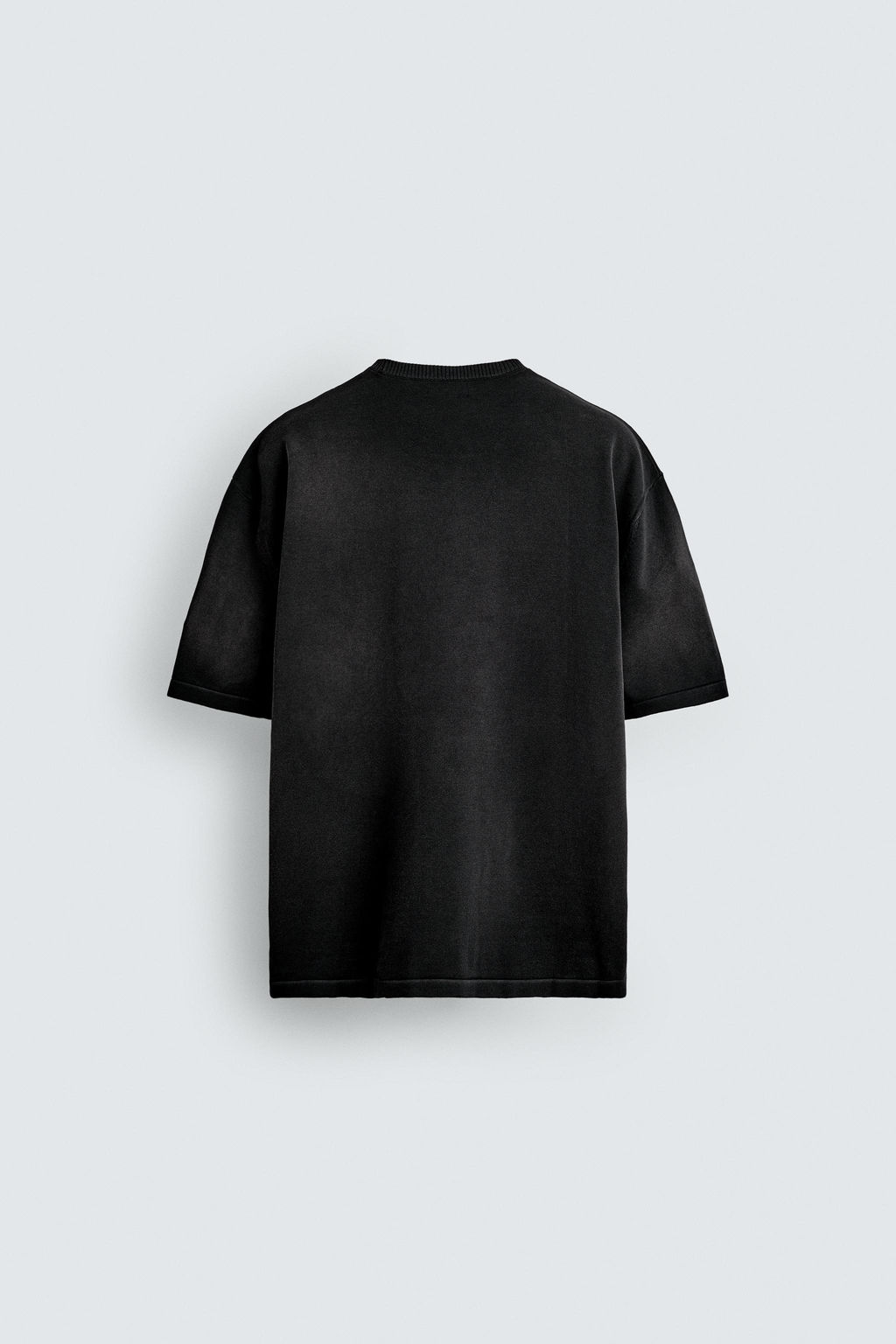 CAMISETA PUNTO ESTAMPADO LAVADO / Negro