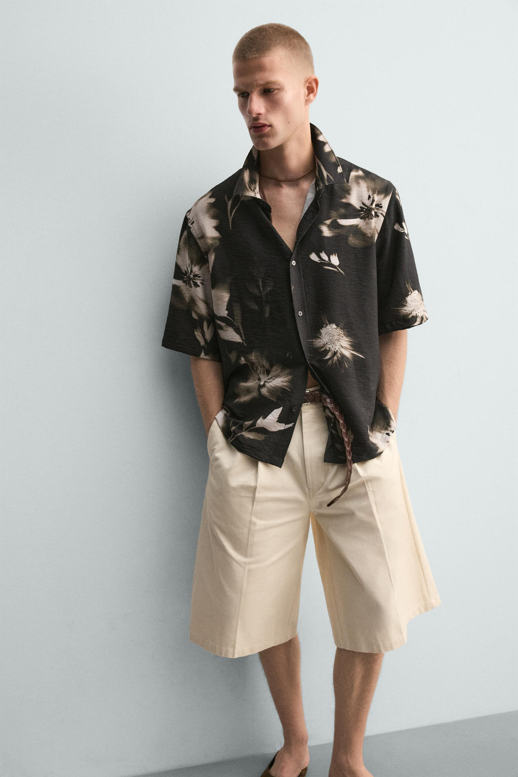 CAMISA FLUIDA ESTAMPADO FLORAL / Negro - Zara фото 6