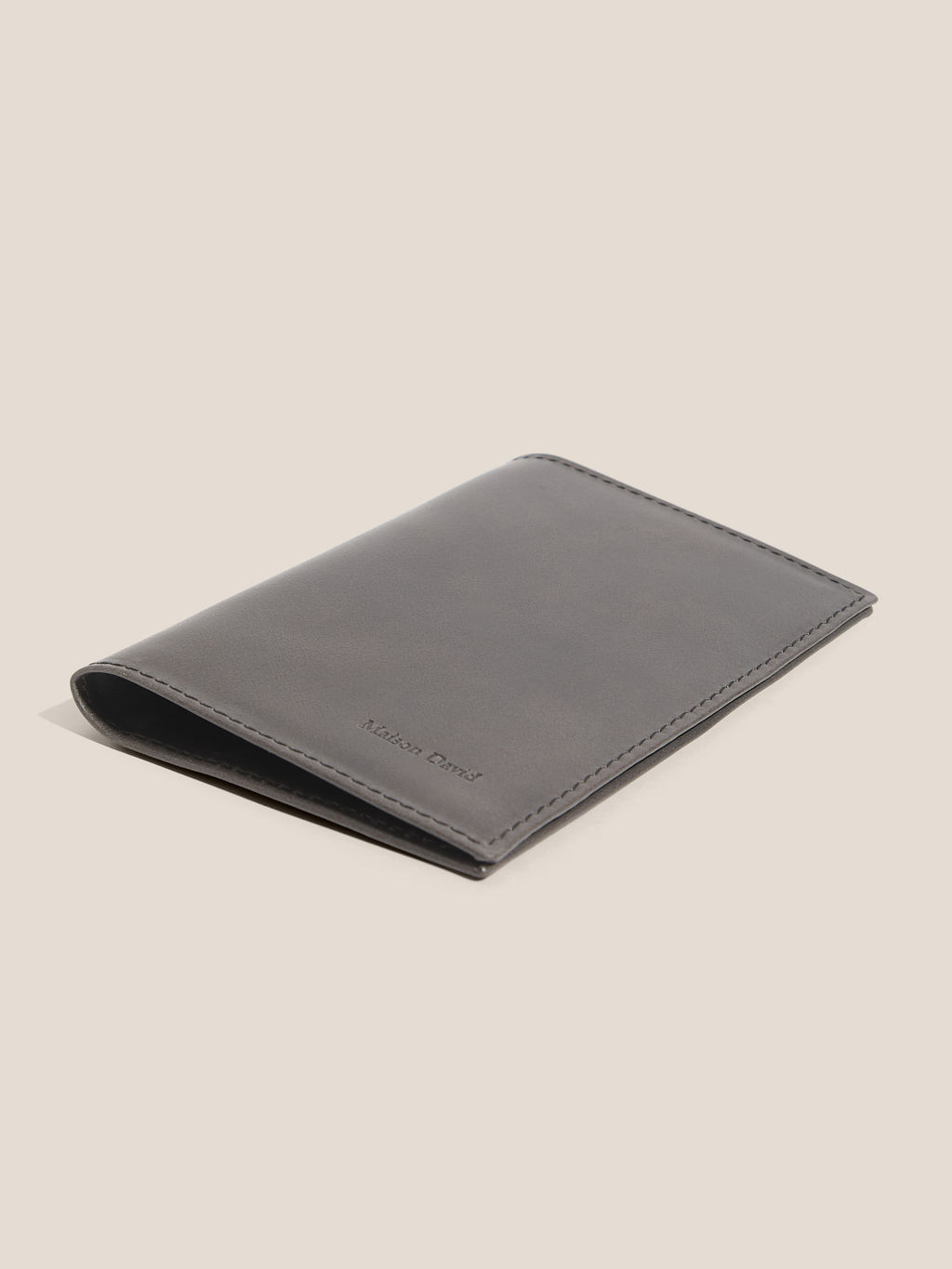 Обложка для паспорта MAISON DAVID PASSPORT COVER Артикул 4863642, серо-коричневый