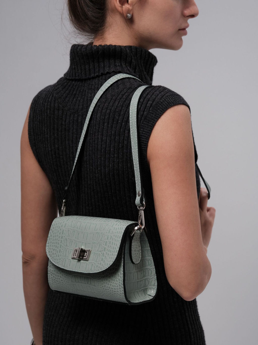 Сумка кожаная на плечо Deboro 31033 серо-зеленый