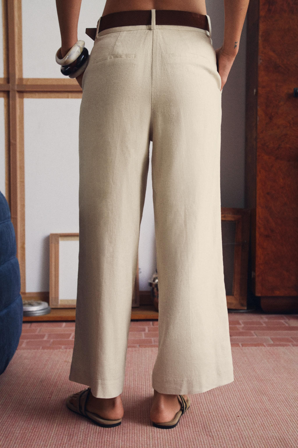 PANTAL?N CULOTTE CON LINO CINTUR?N / Beige claro