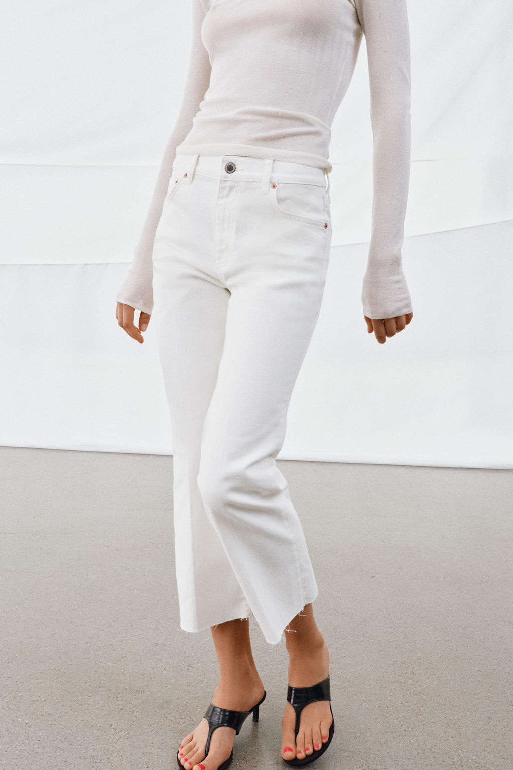 JEANS ZW COLLECTION CROPPED FLARE TIRO MEDIO / Blanco - Zara фото 4
