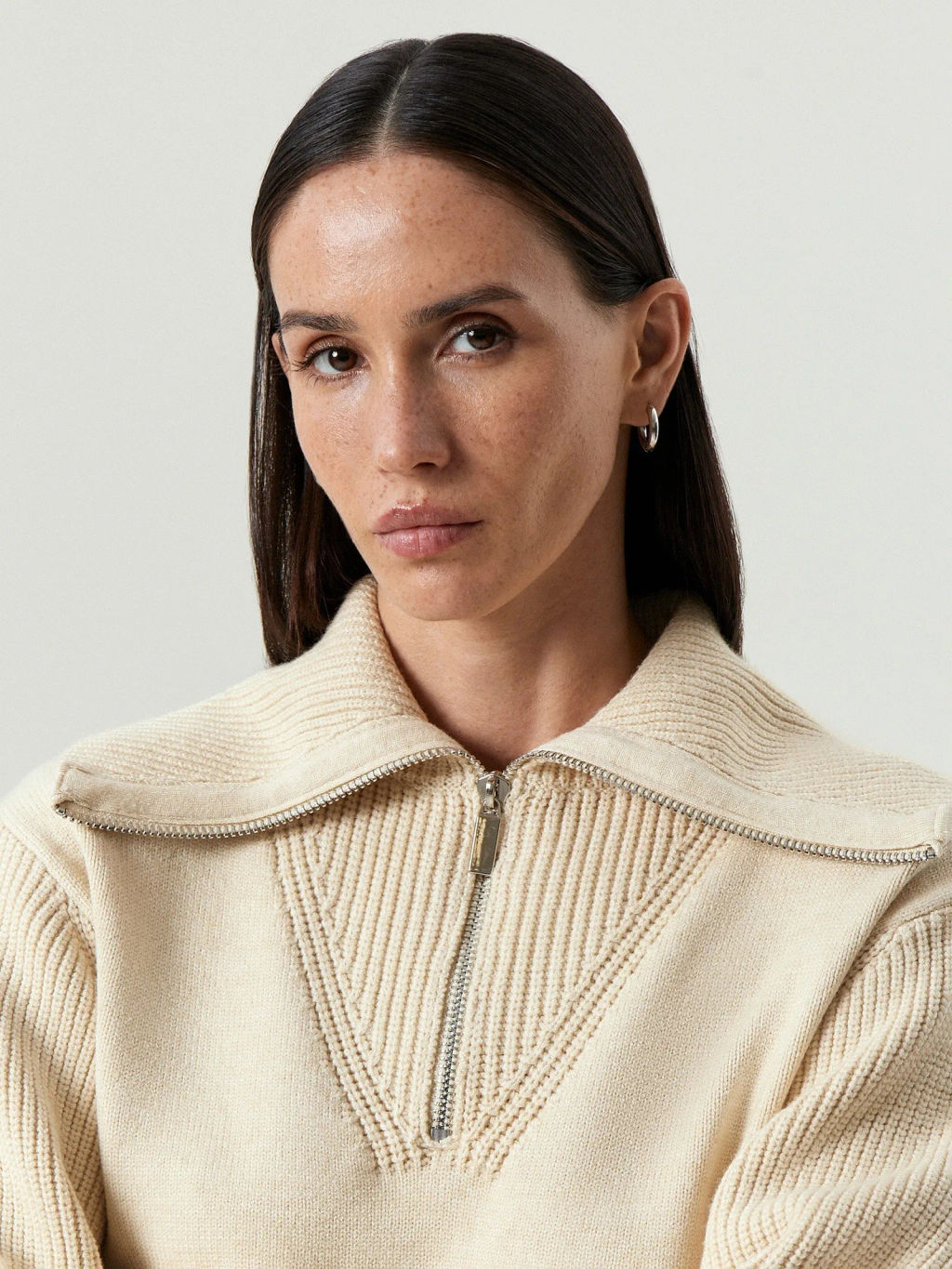 Укороченный джемпер на молнии с воротником апаш