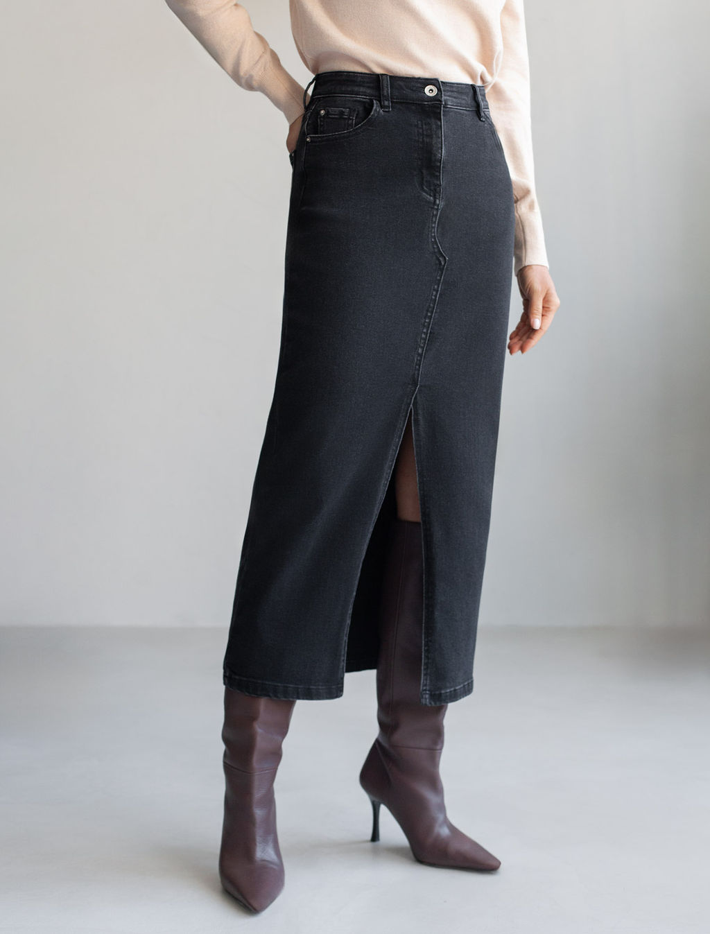 Юбка джинсовая Vilatte D56.124 хлопок с полиэстером черный