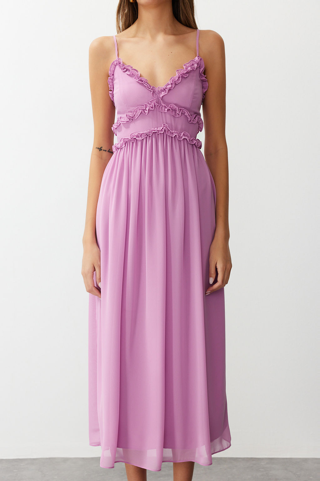 TRENDYOLMILLA Ekru Cicek Desenli A-Kesim F?rf?r Detayl? Astarl? Sifon Maxi Dokuma Elbise TWOSS23EL02013 фото 36