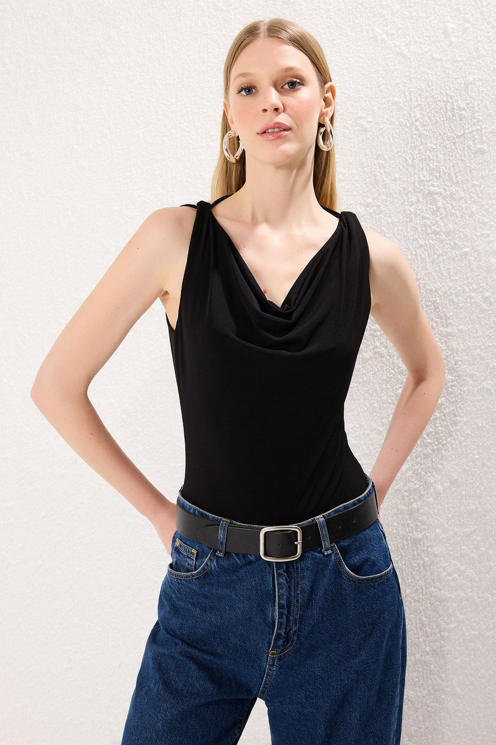 TRENDYOLMILLA Siyah Degaje Yaka Fitted Vucuda Oturan C?tc?tl? Esnek Orme Body TWOSS25BD00014