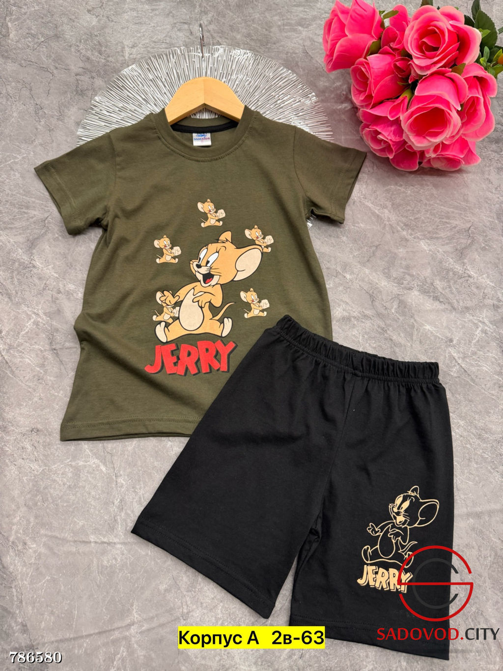 Костюм двойка футболка шорты