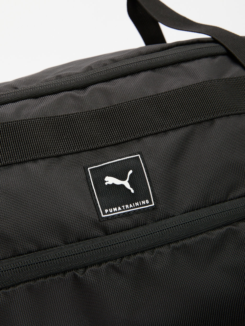 Спортивная сумка PUMA Training Sportsbag M Артикул 4189748, черный