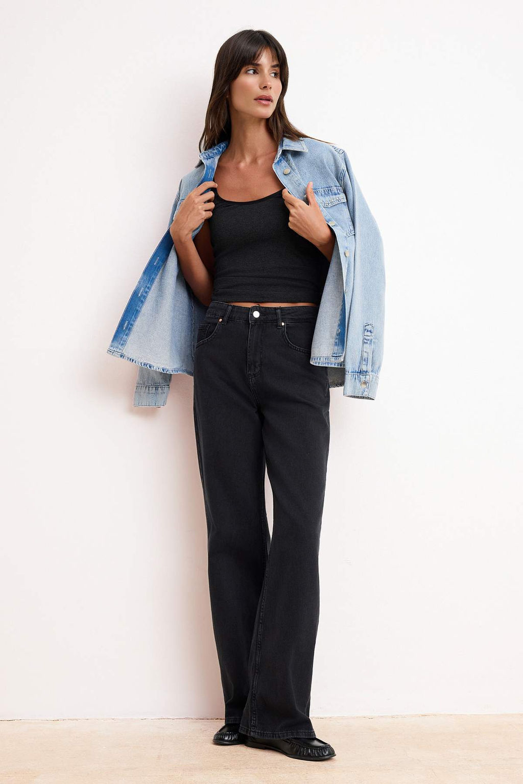 Siyah DOKUMLU Yuksek Bel MEVSIMLIK %100 Pamuk Uzun Boy Wide Leg Jeans TWOSS26JE00127