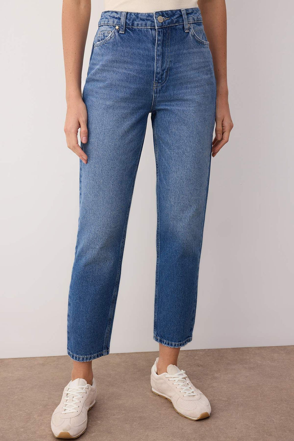 Gece Mavisi Yuksek Bel Yeni Mom Jeans TWOAW26JE00054 - Trendyolmilla фото 11