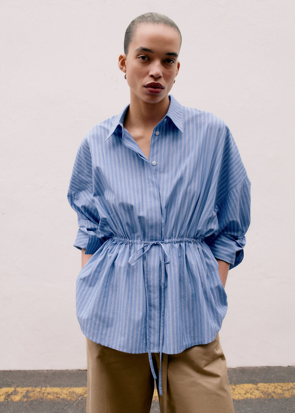 Camisa de popelina de algod?n con cord?n de ajuste - H&m фото 4