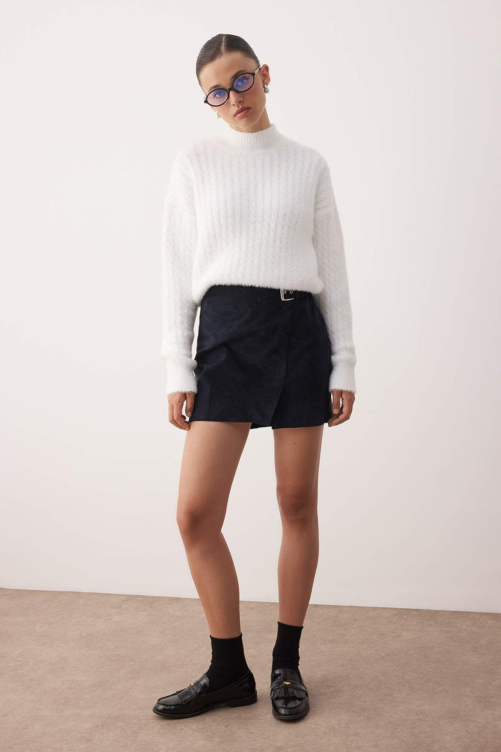 Ekru Sakal/Yumos Iplikli Crop/K?sa Triko Kazak TWOAW26KZ00192 - Trendyolmilla фото 2