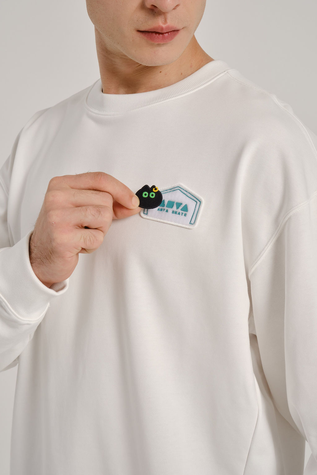 Свитшот Белый