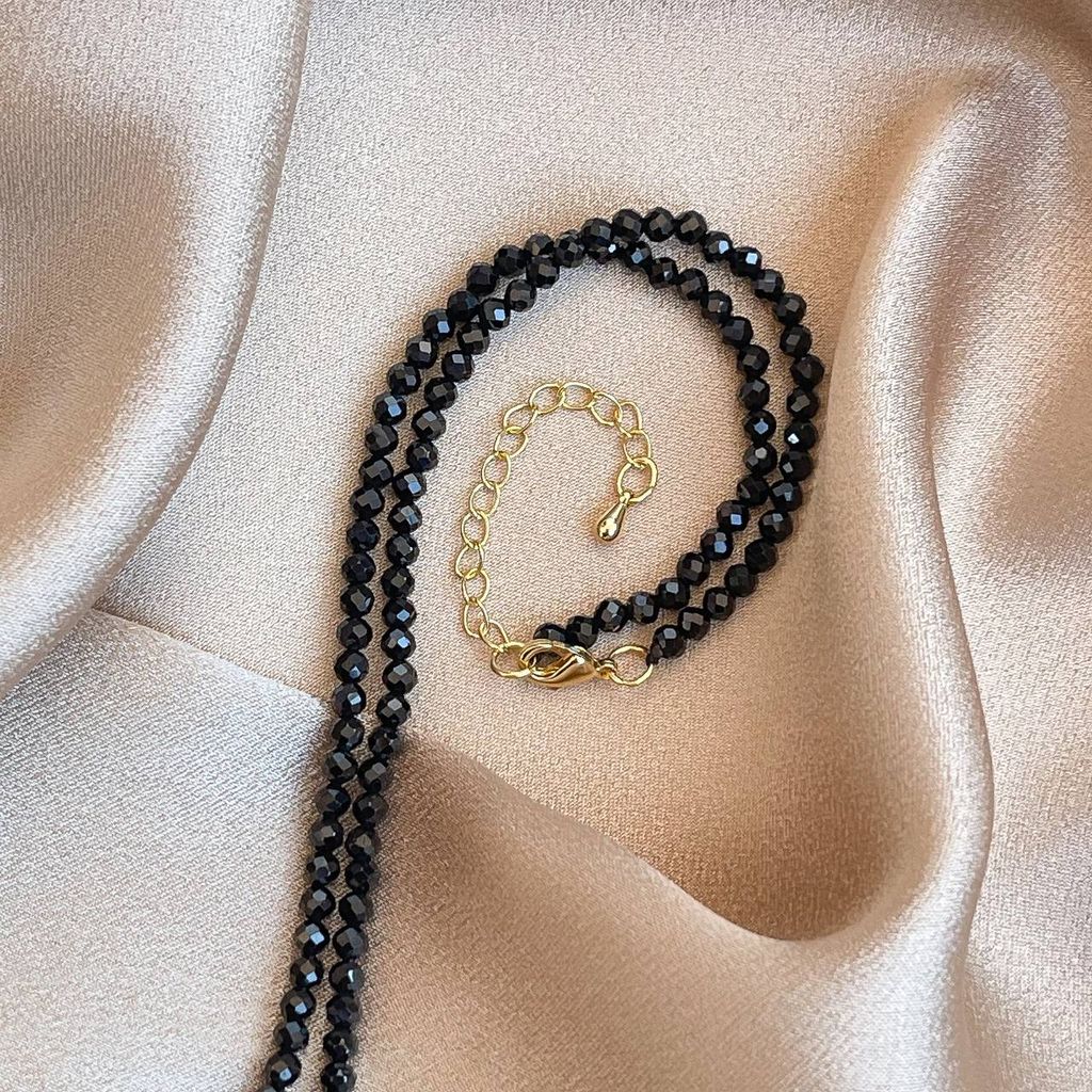 Бусы из Шпинели и Малахита