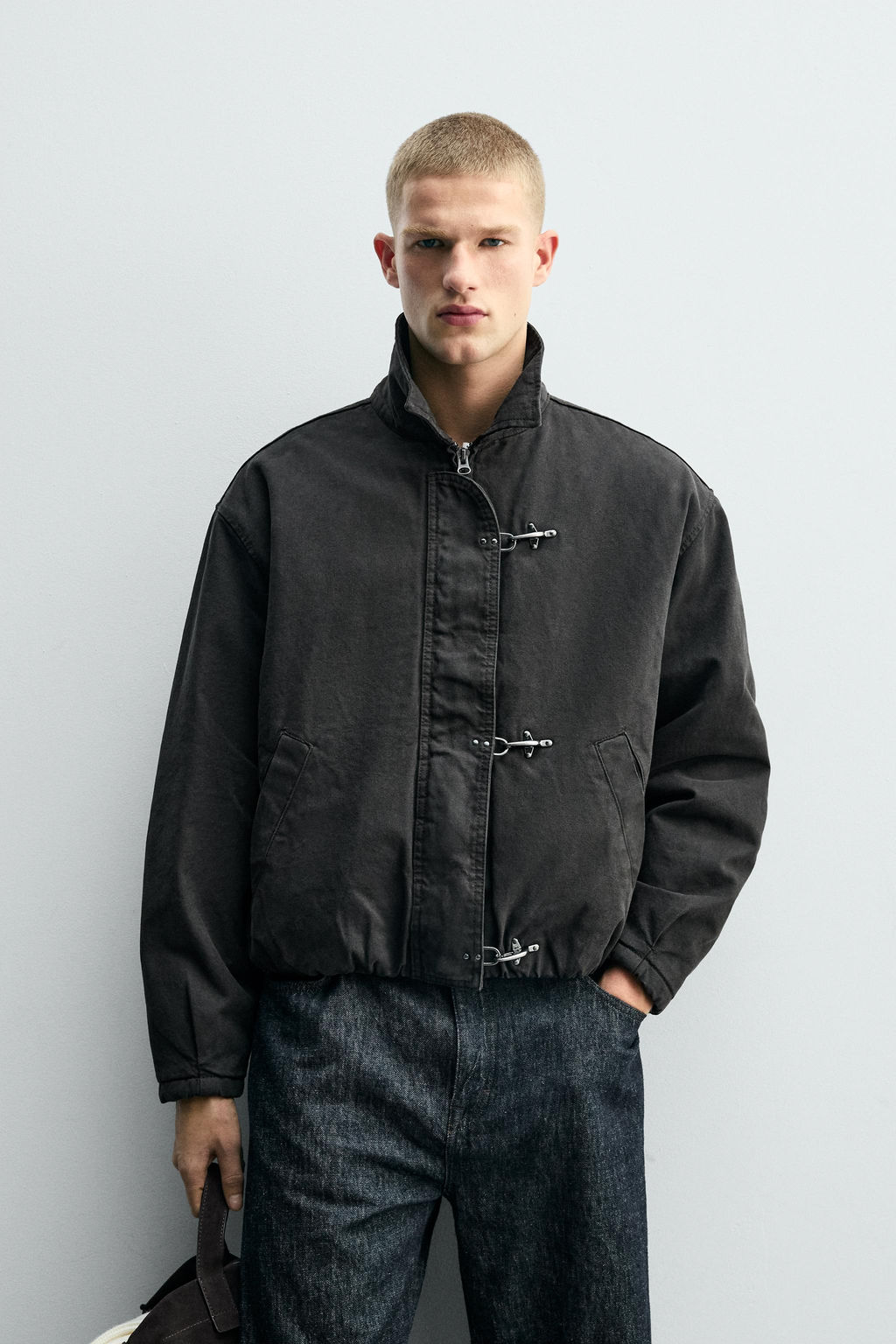 CROPPED FIT JACKET WITH METAL TOGGLES - Zara фото 2