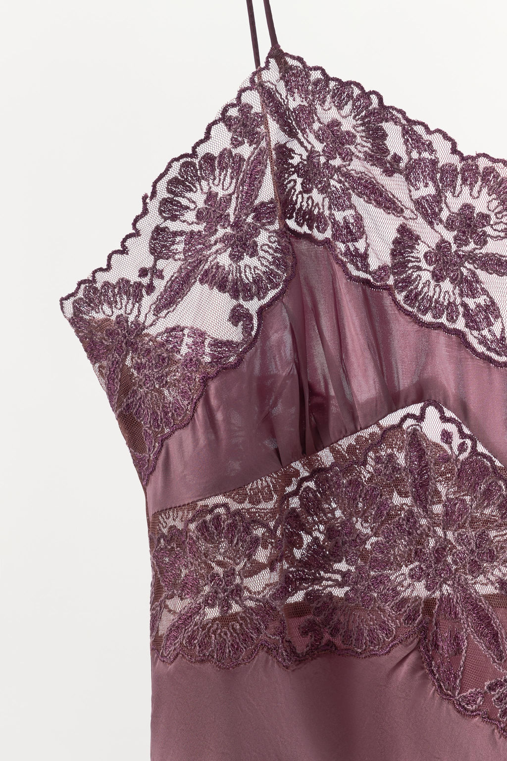 VESTIDO SATINADO BORDADOS ENCAJE / Berenjena - Zara фото 6