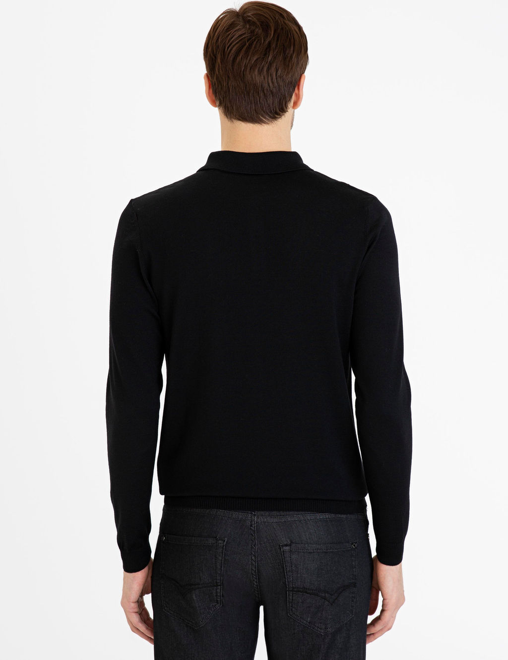Черный базовый трикотажный свитер приталенного кроя с воротником-поло - Cacharel фото 10