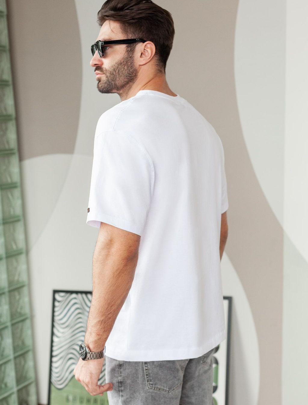 Свободная футболка с авторским принтом