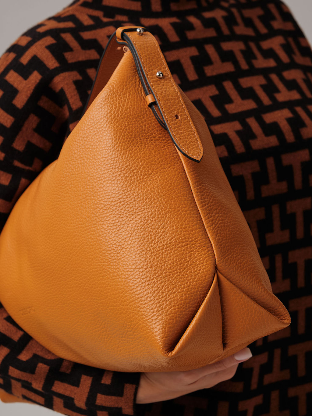 Сумка Deboro 30369 оранжевый карандаш