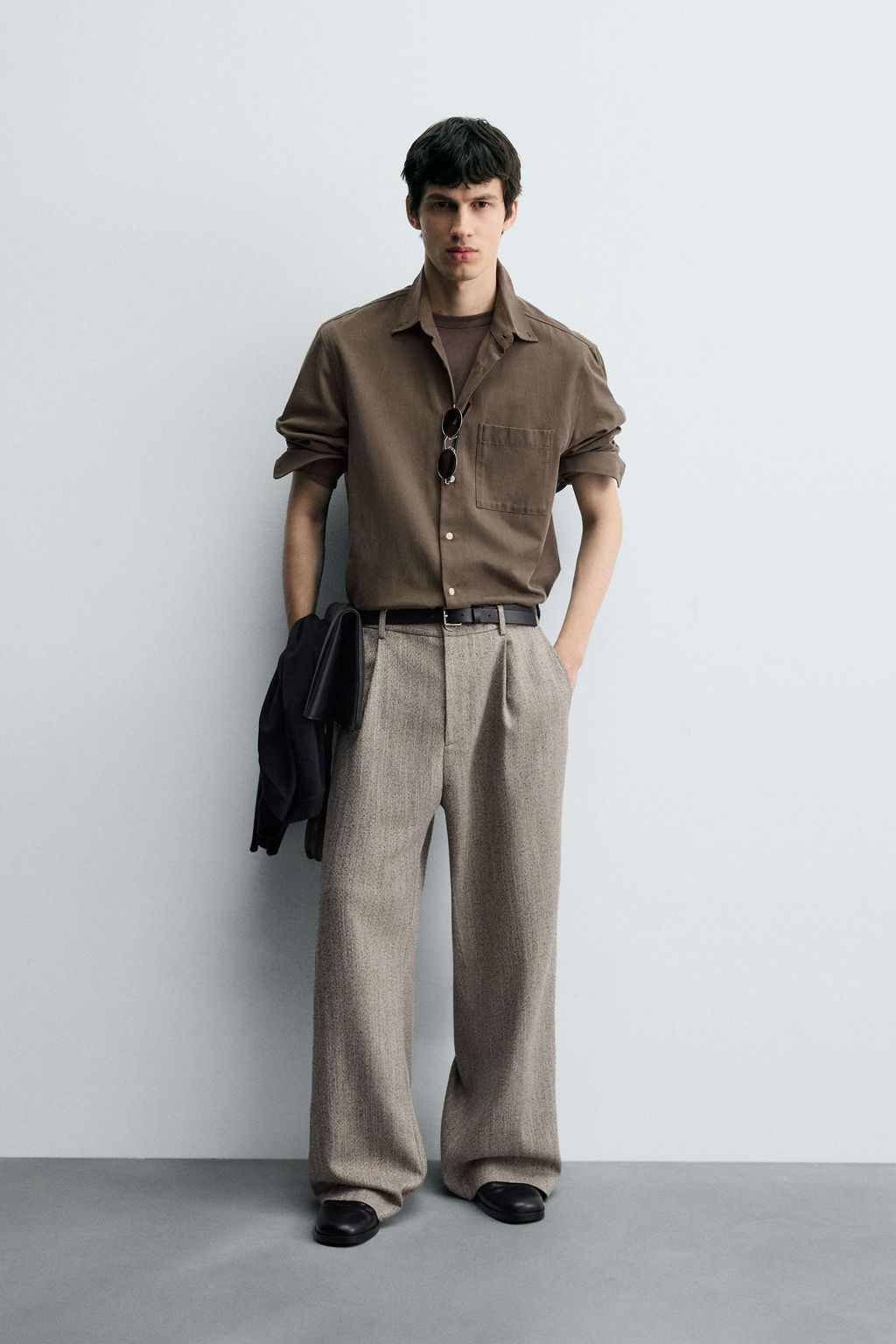 HERRINGBONE TEXTURED TROUSERS
