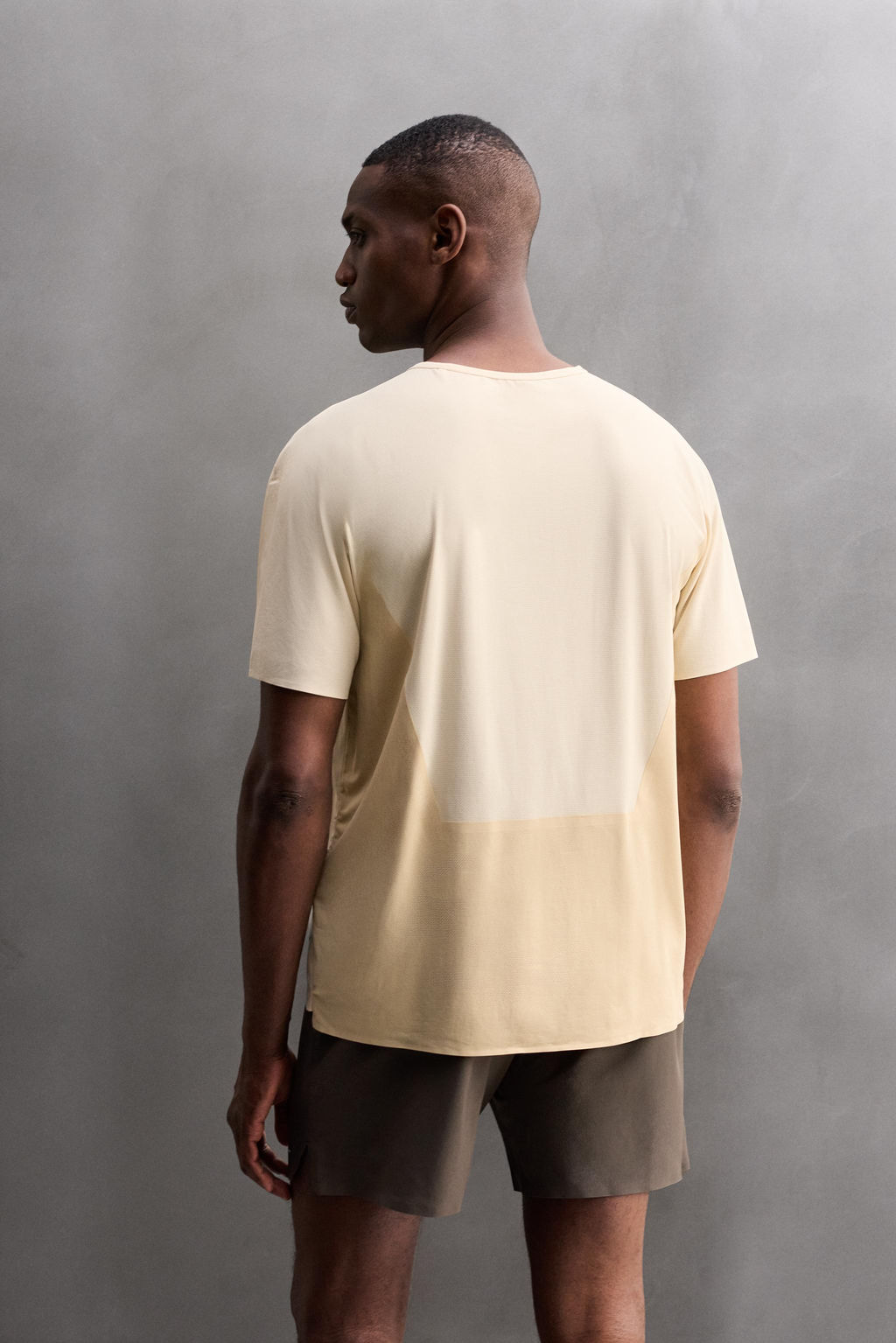 COLOUR BLOCK TECHNICAL T-SHIRT - Zara фото 3