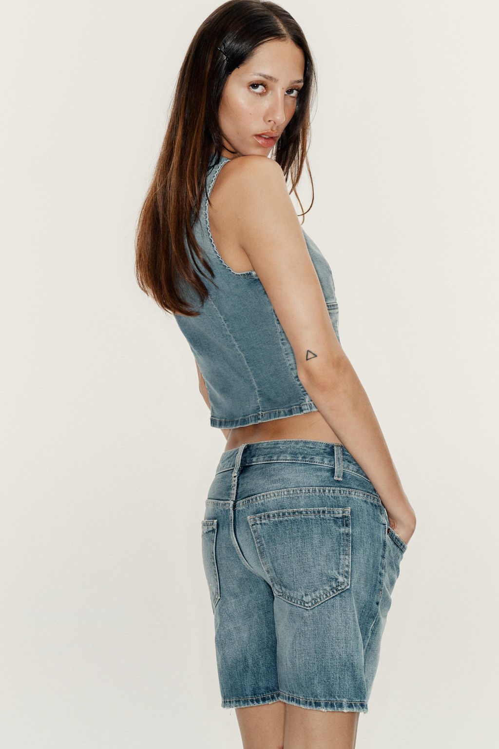 BERMUDA REGULAR DENIM TRF TIRO MEDIO / Azul - Zara фото 4