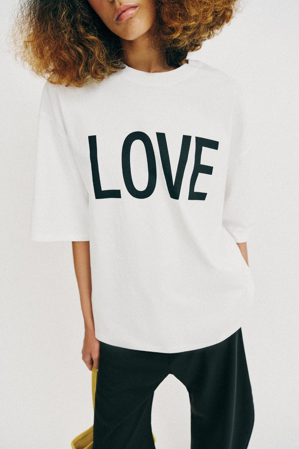 CAMISETA OVERSIZE TEXTO / Blanco