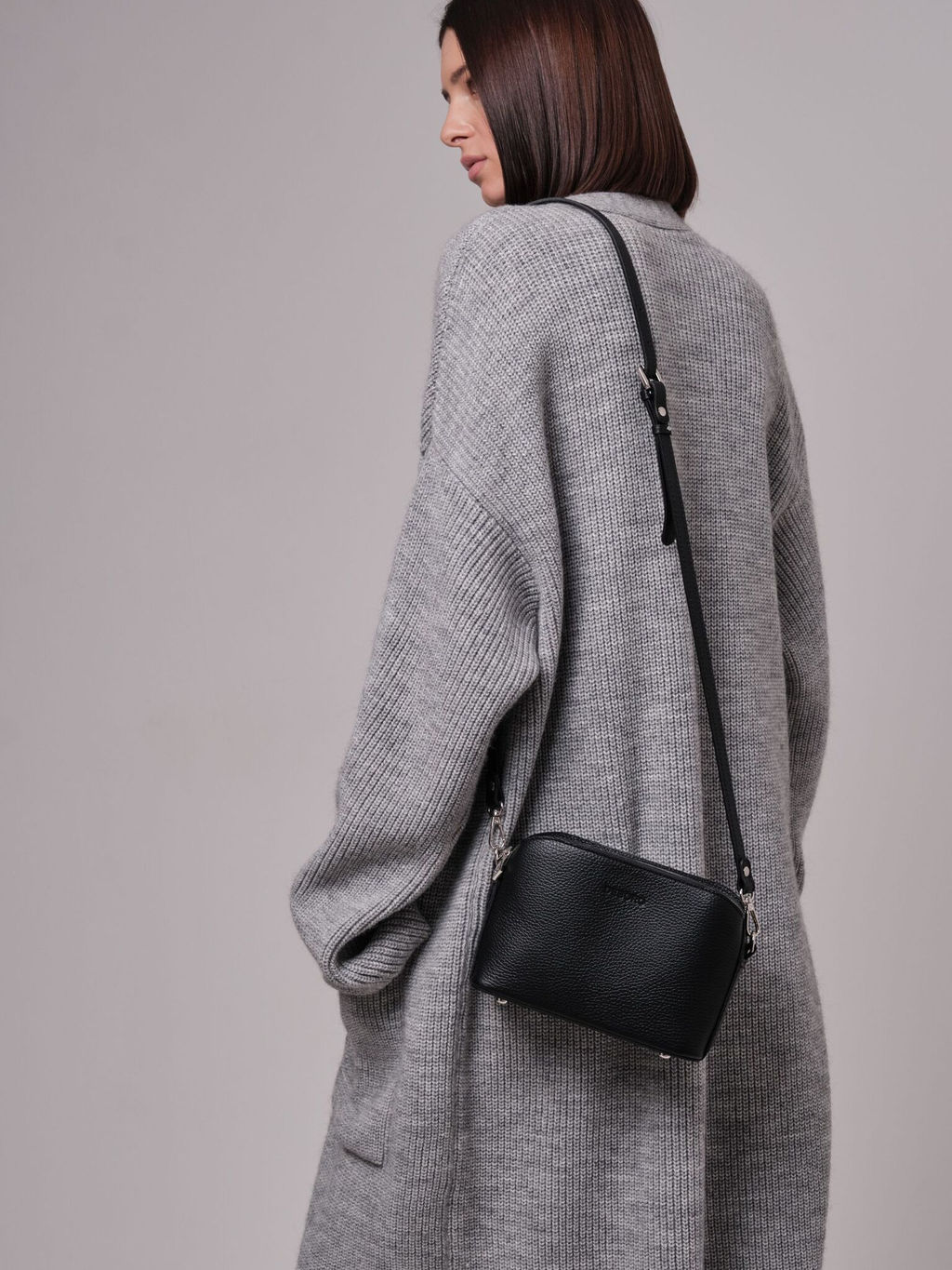 Сумка кожаная на плечо кросс-боди Deboro 30848 черный