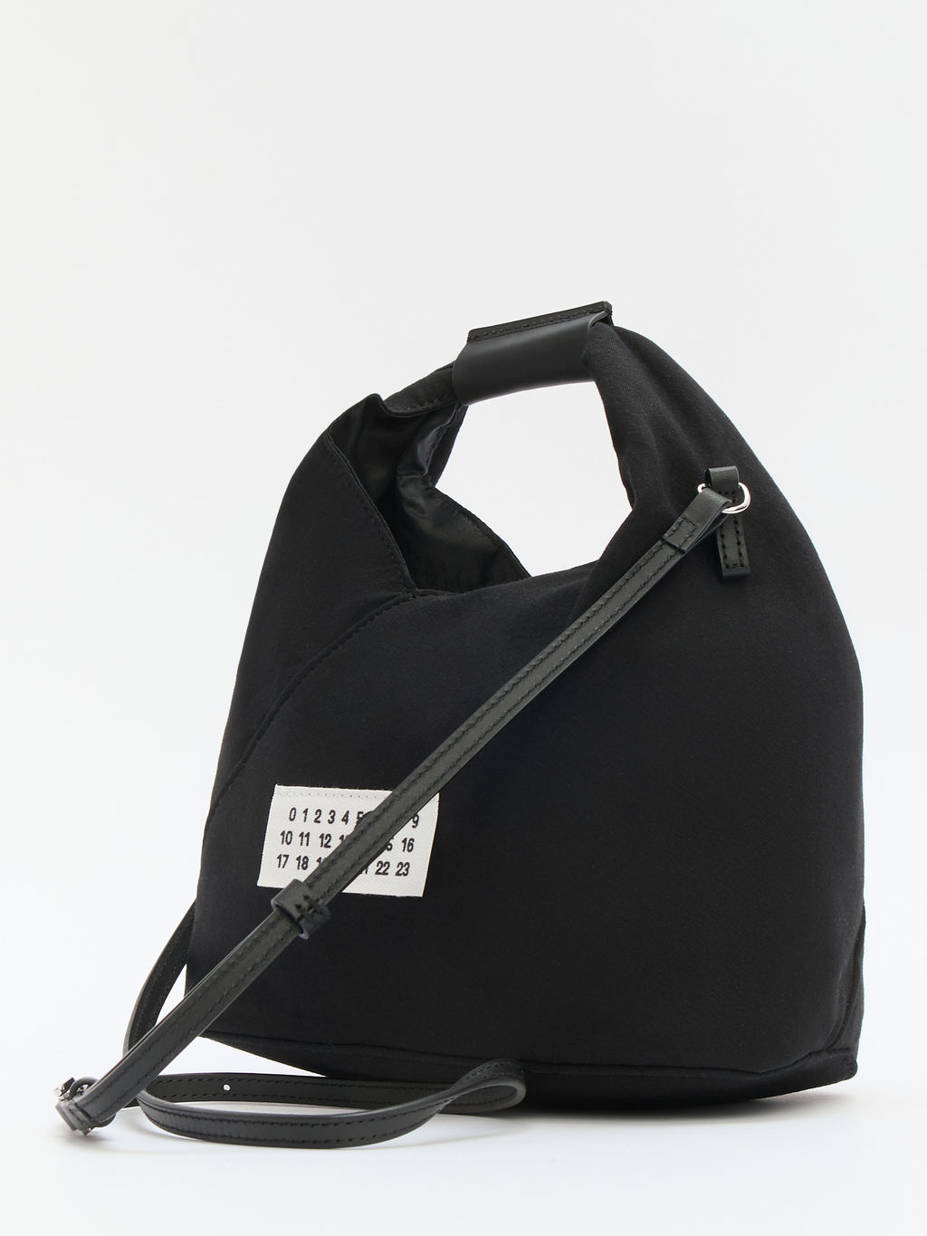 Женская сумка с ручками MM6 MAISON MARGIELA Артикул 4122788, черный  фото 3