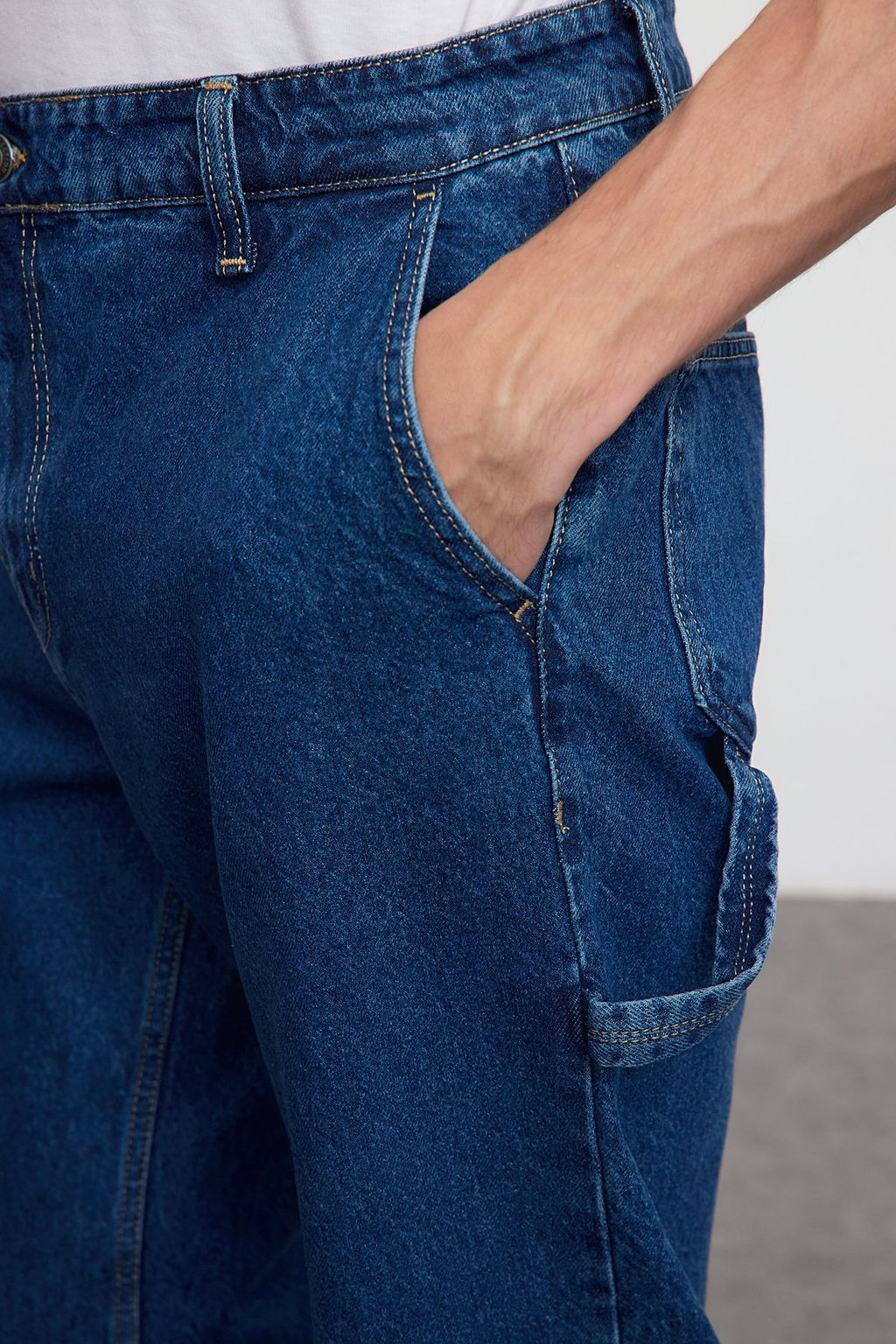 TRENDYOL MAN Orta Mavi %100 Pamuk Loose Fit Carpenter Bol Kot Pantolon Jeans TMNAW25JE00001 - Trendyolmilla фото 4