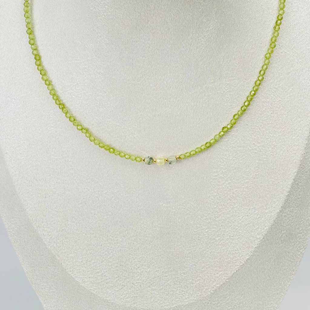 Колье из Хризолита и Пренита 40 см +