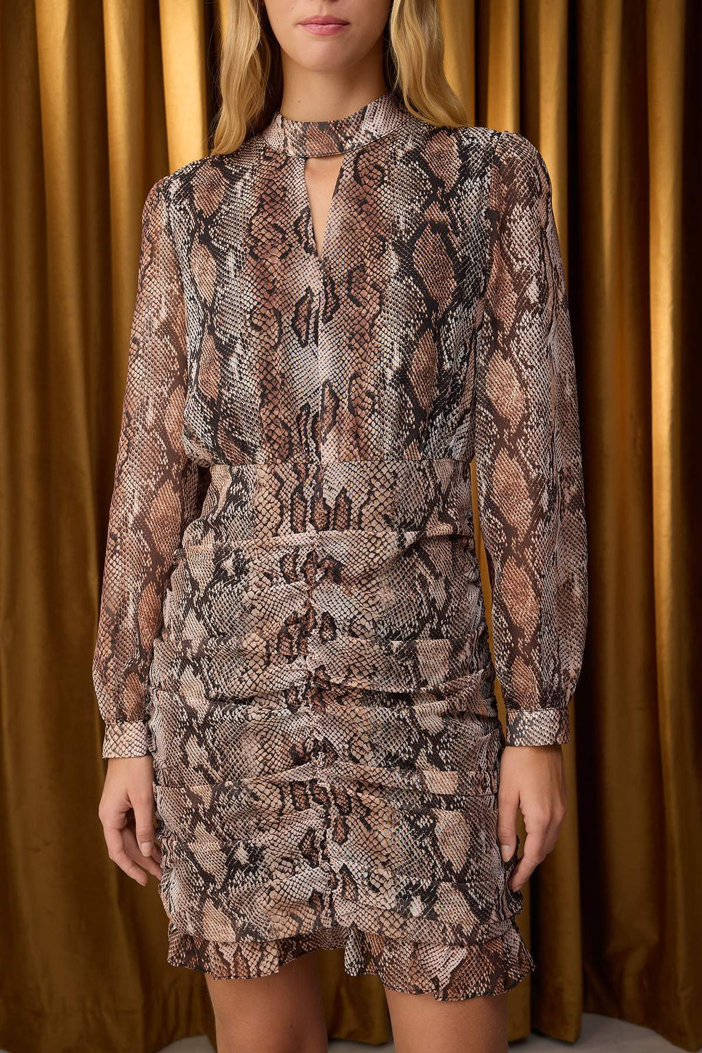 Ozel Koleksiyon Kahverengi Animal Desenli Buzgulu K?sa / Mini Dokuma Elbise TWOAW26EL00070 - Trendyolmilla фото 3