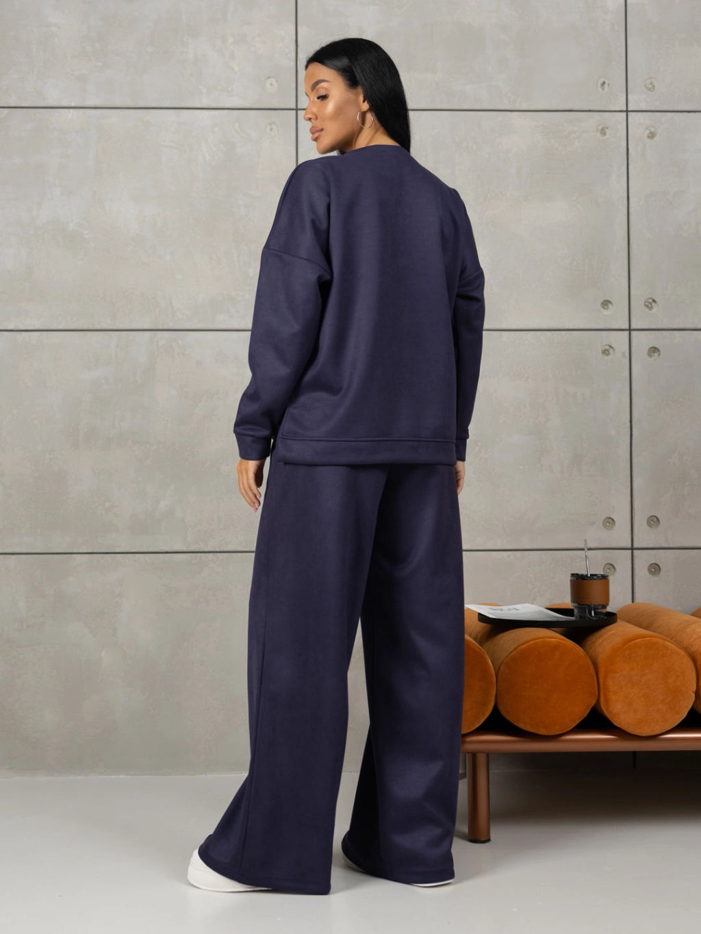 Костюм женский под замшу мод.2082 - Барболета фото 37