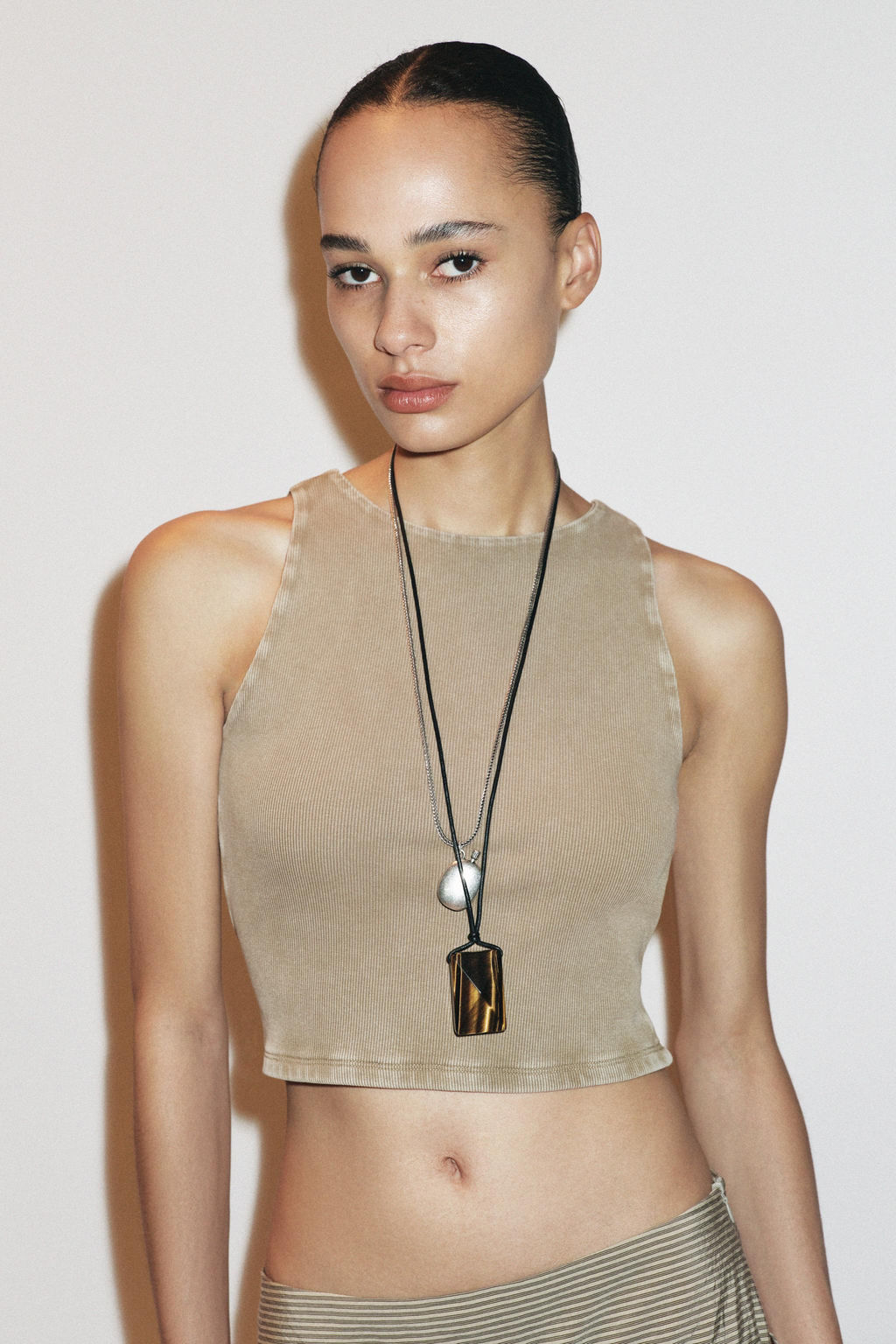 OPEN-BACK RIB T-SHIRT - Zara фото 9