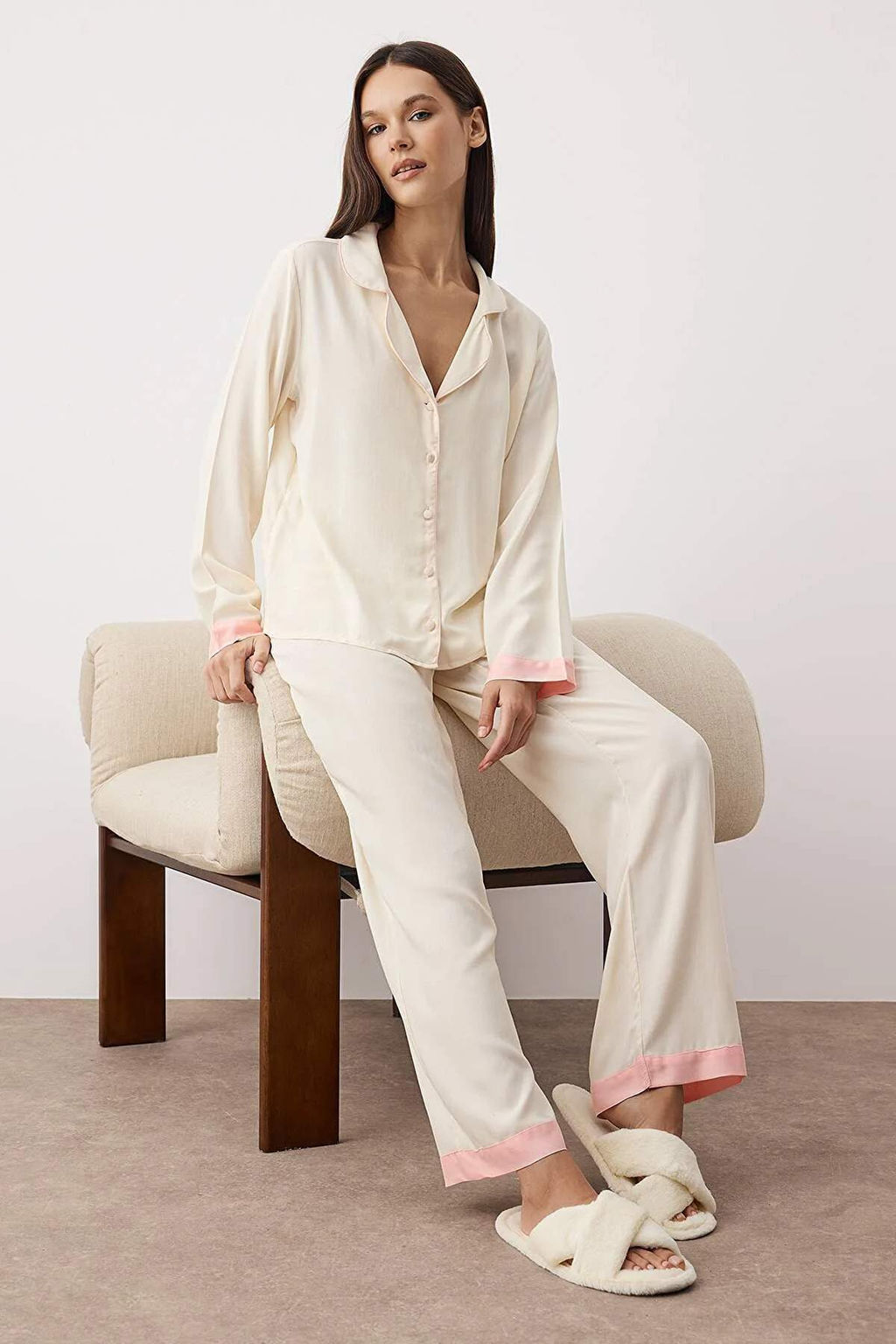 Ekru Biyeli Viskon Dokuma Pijama Tak?m? THMAW26PT00088 - Trendyolmilla фото 9