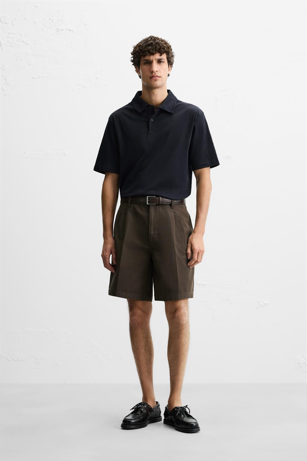 REGULAR FIT PLEATED BERMUDA SHORTS