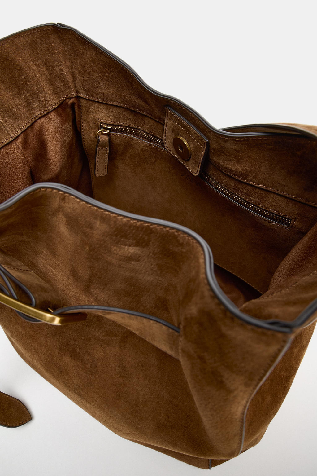 LEATHER BUCKET BAG WITH BELT DETAIL - Zara фото 5