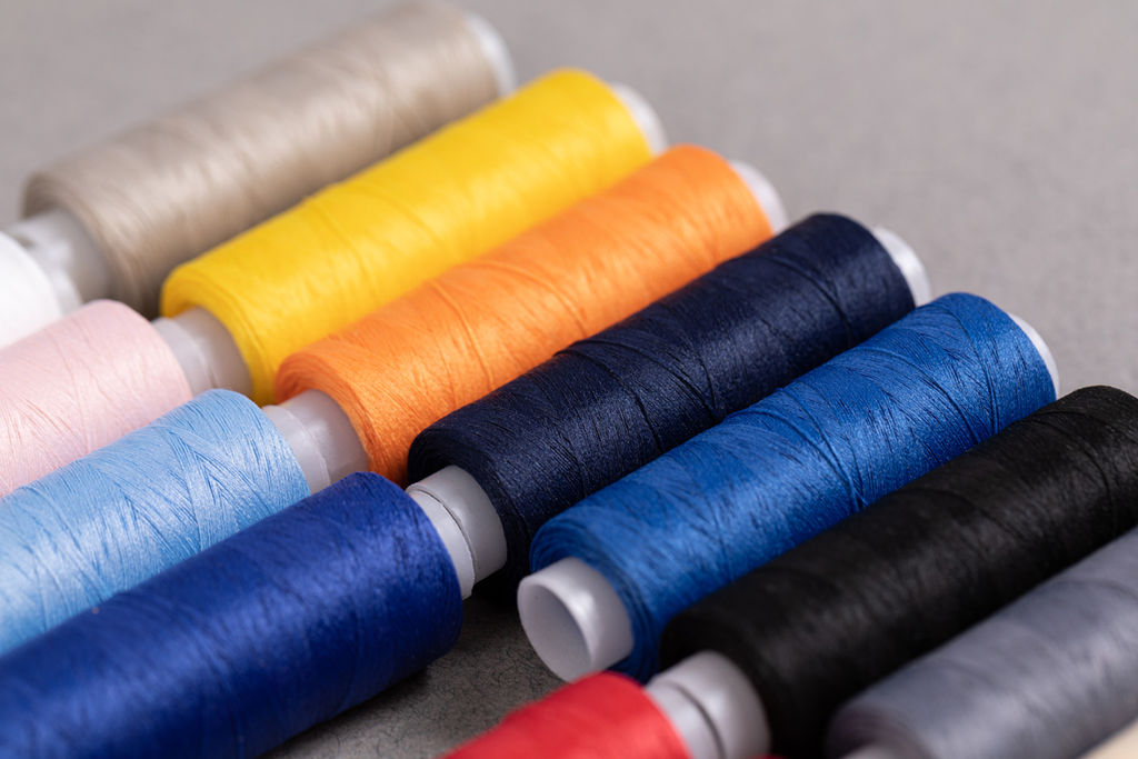 Нитки Nitka U 150D/1 non-twisted 100% полиэстер 365 м 10 шт