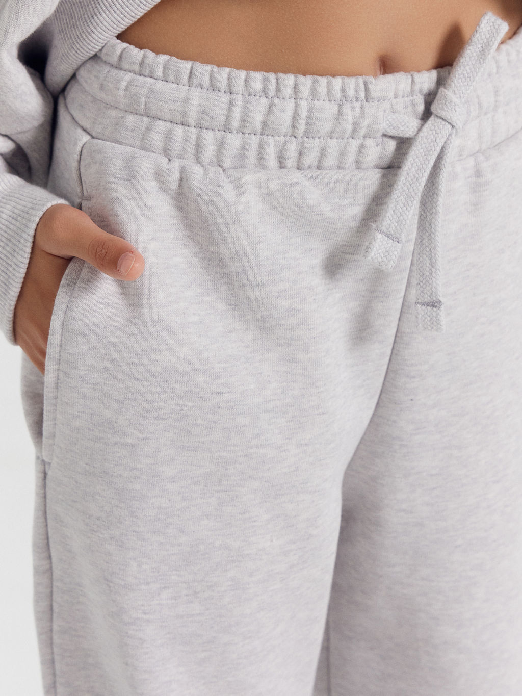 Комплект для девочек (худи, брюки) серый с печатью - Mark formelle фото 8