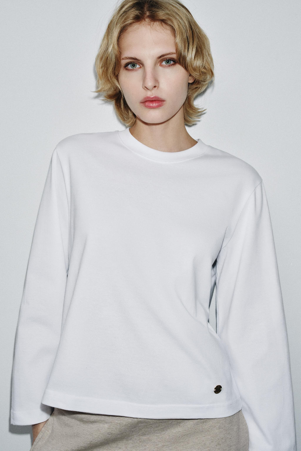 LONG SLEEVE LABEL T-SHIRT