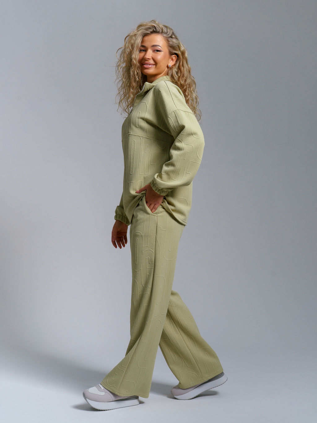 977 Костюм "Олива"