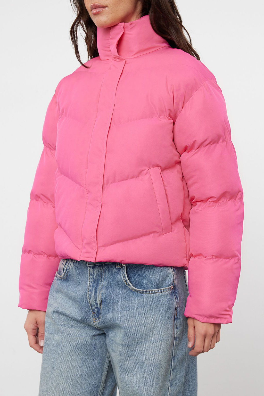 TRENDYOLMILLA Siyah Regular Su Itici Sisme Mont TWOAW24MO00048  фото 4