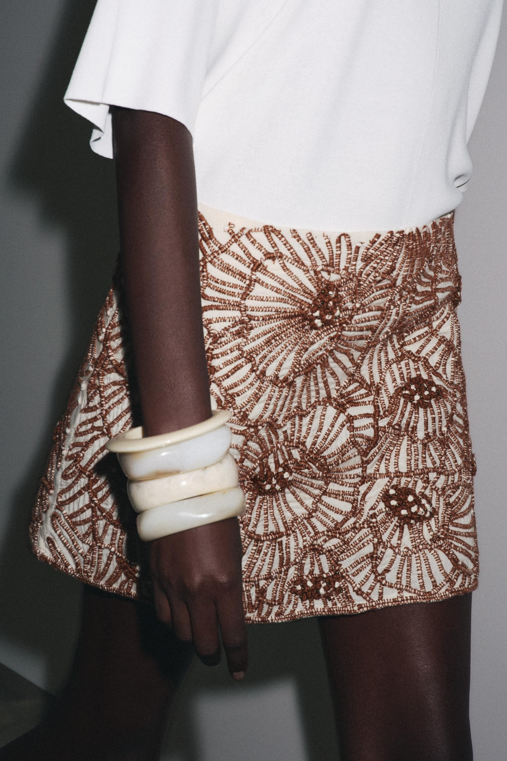 ZW COLLECTION FLORAL EMBROIDERY MINI SKIRT - Zara фото 5