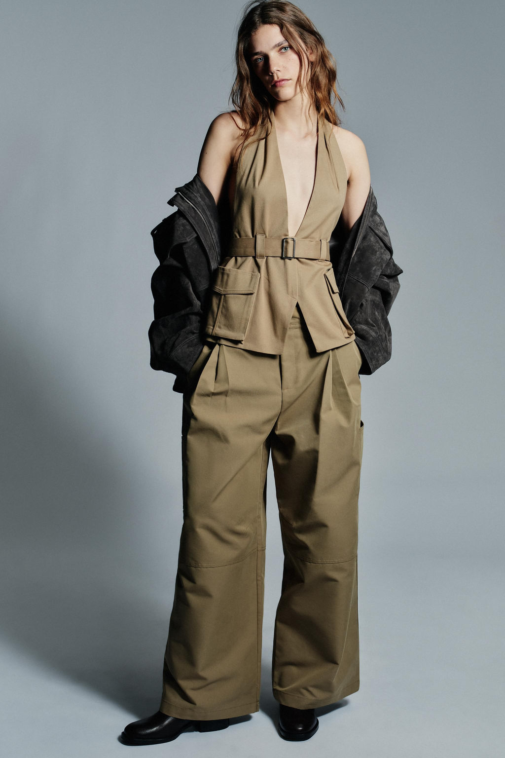 HALTER TOP WITH POCKETS