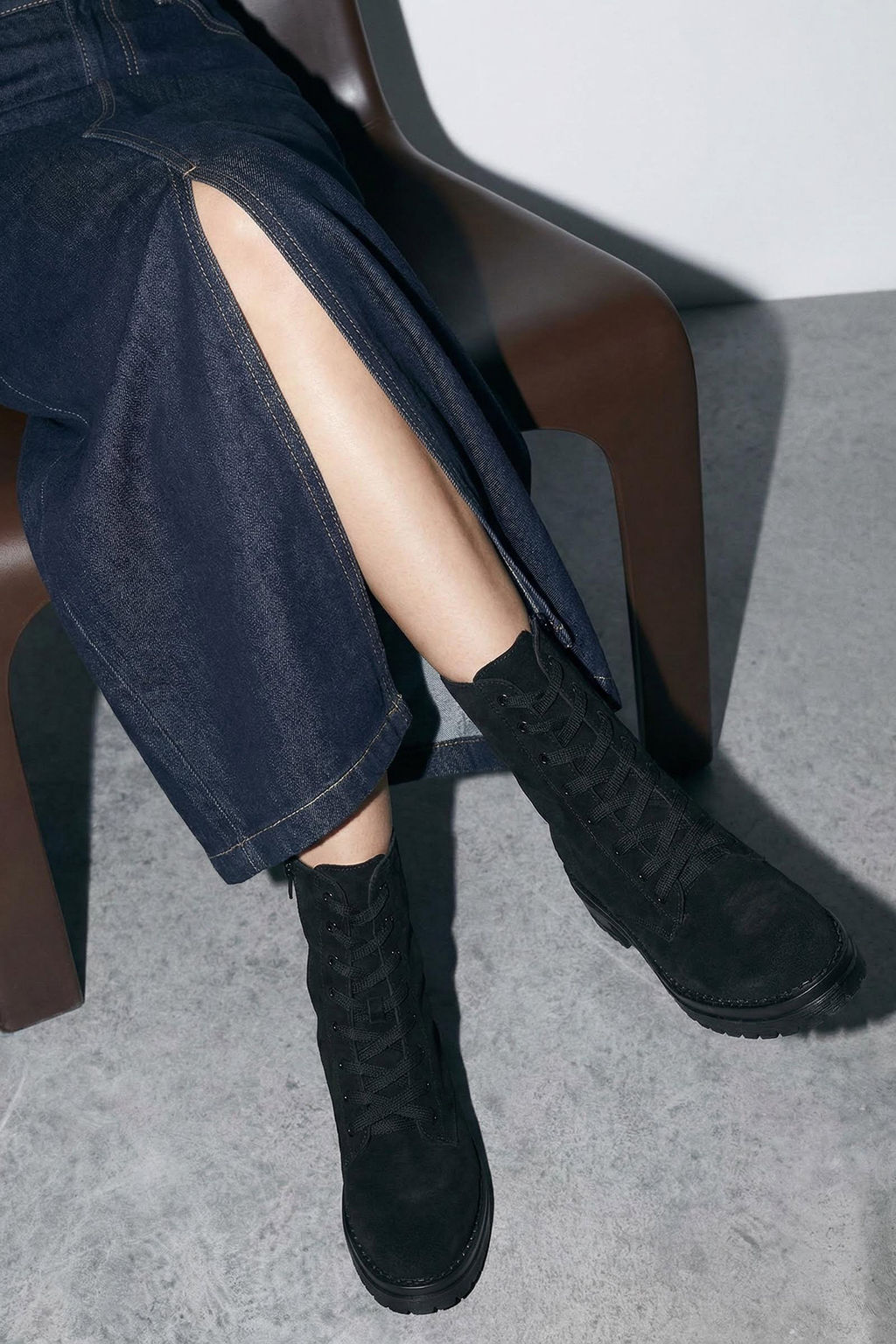 Trendyol Shoes Siyah Suet Bagc?kl? ve Fermuarl? K?sa Duz Kad?n Postal Bot TAKAW25BO00026 - Trendyolmilla фото 12