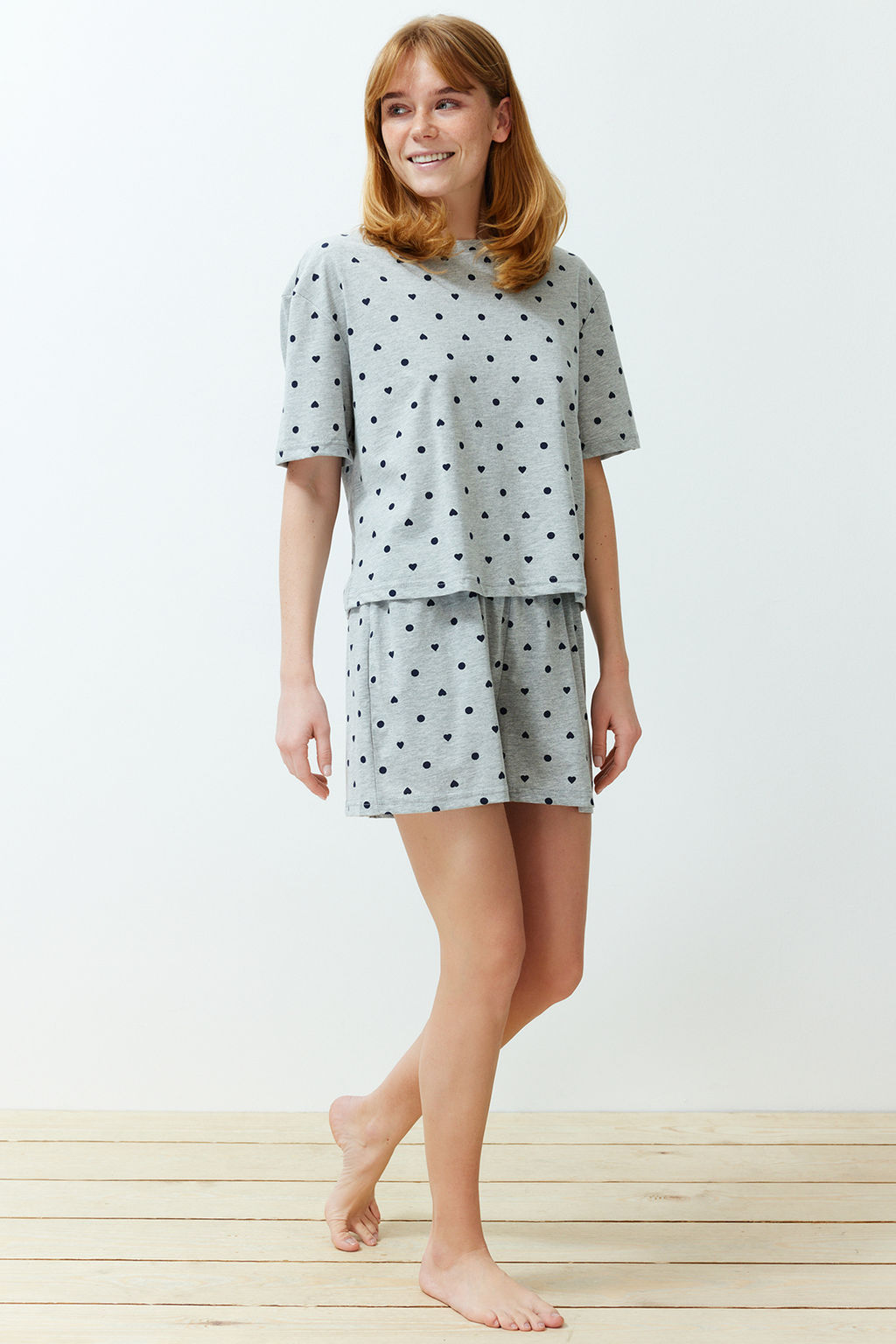 Trendyolmilla Beyaz %100 Pamuklu Puantiyeli ve Kalpli Sortlu Orme Pijama Tak?m? THMSS21PT1485 фото 52