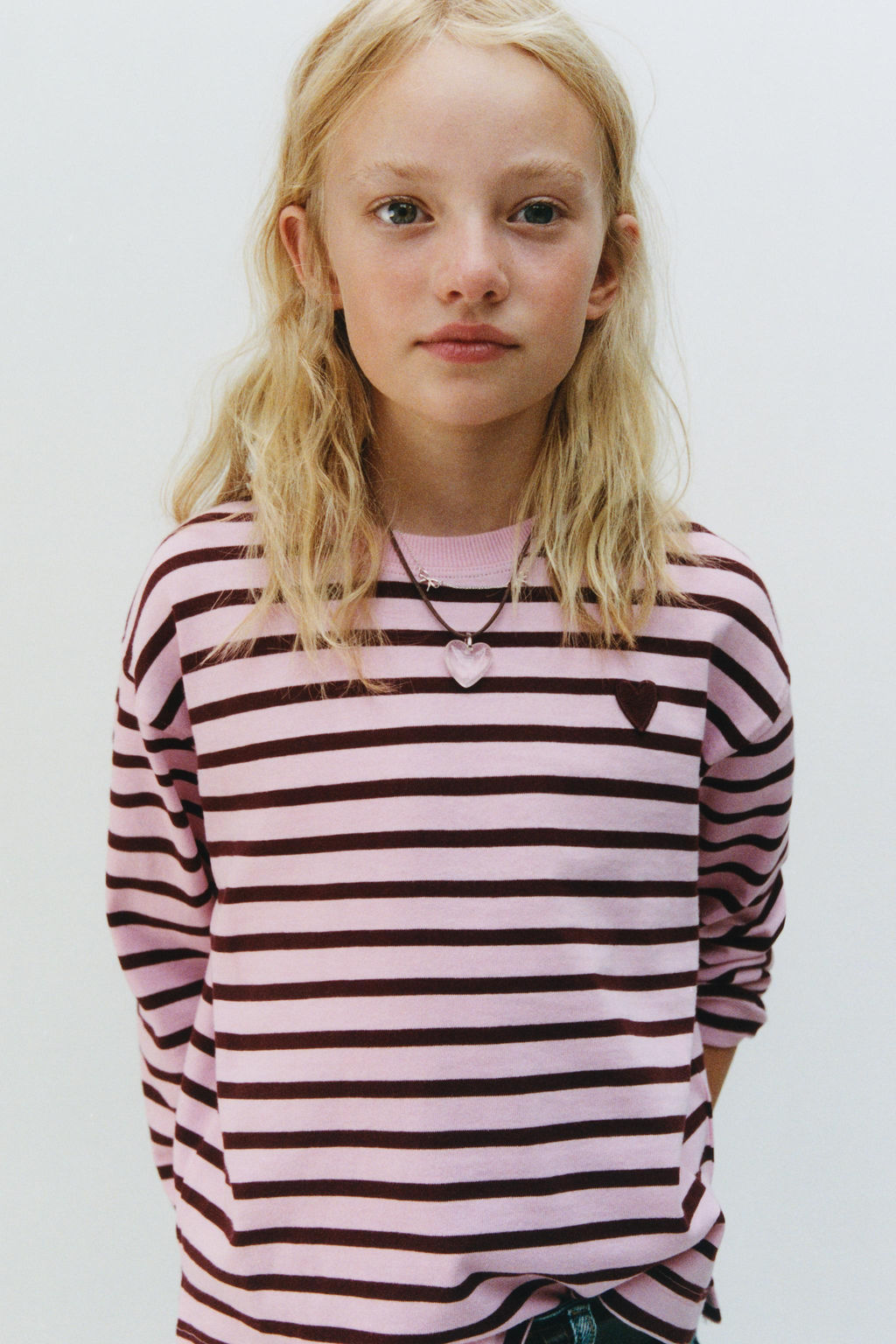 STRIPED T-SHIRT WITH HEART PATCH - Zara фото 5