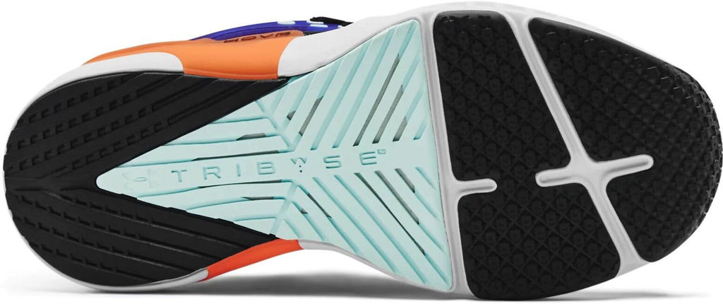 Кроссовки женские