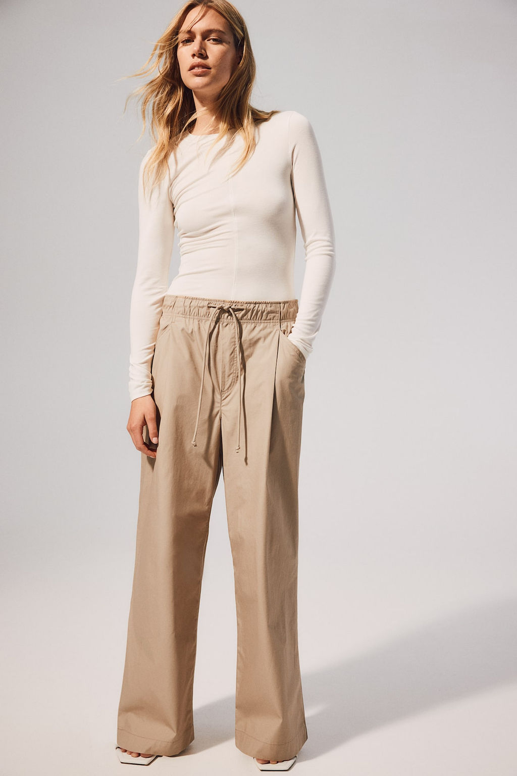 Chinos con cordon de ajuste - H&m фото 2
