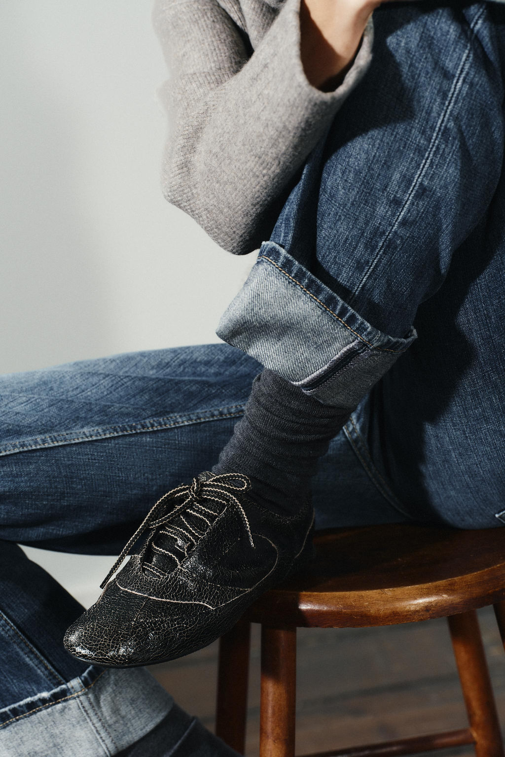 WORN EFFECT LEATHER SHOES - Zara фото 2